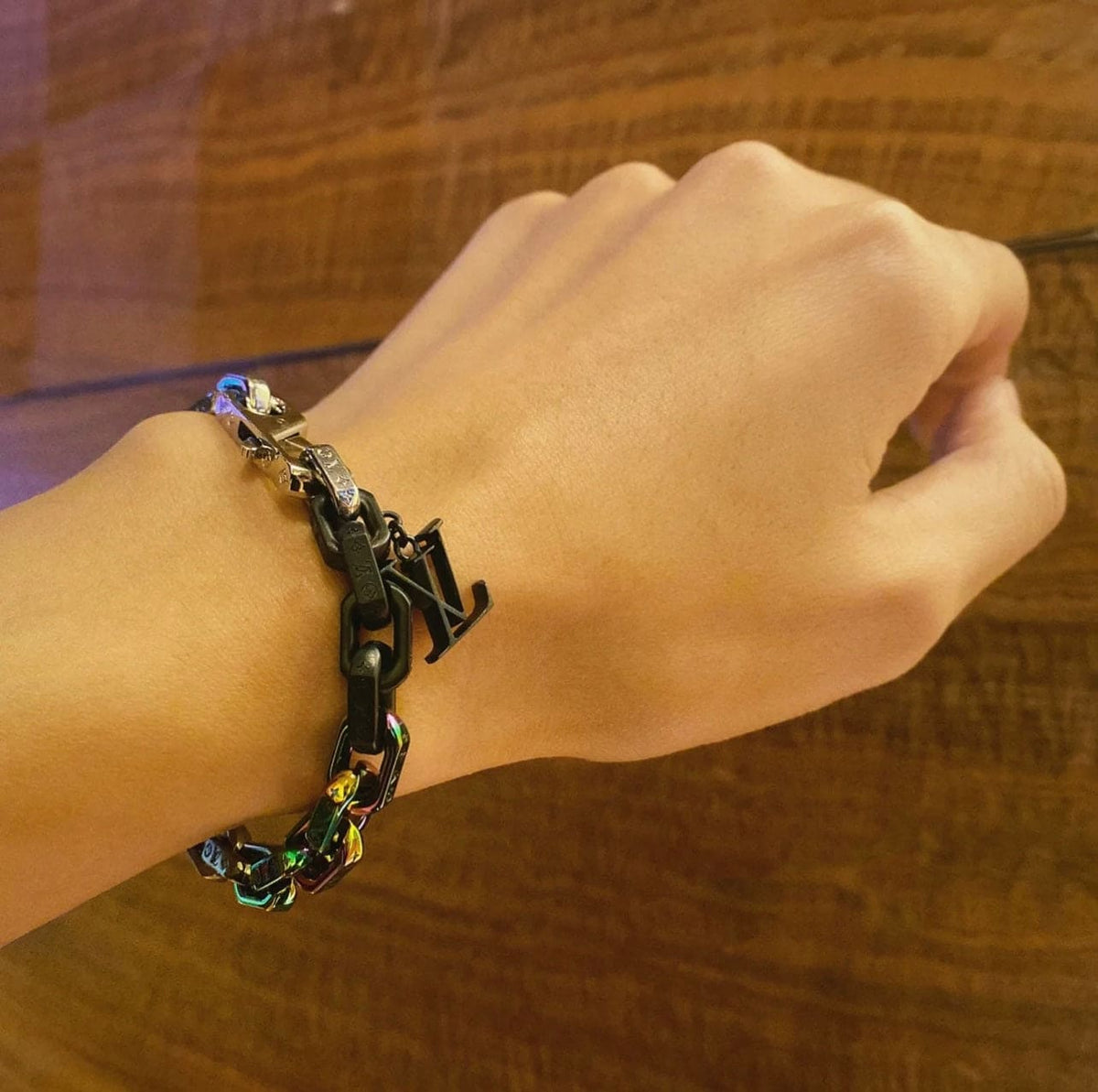 Louis Vuitton Street Style Chain 18K Gold Bracelet