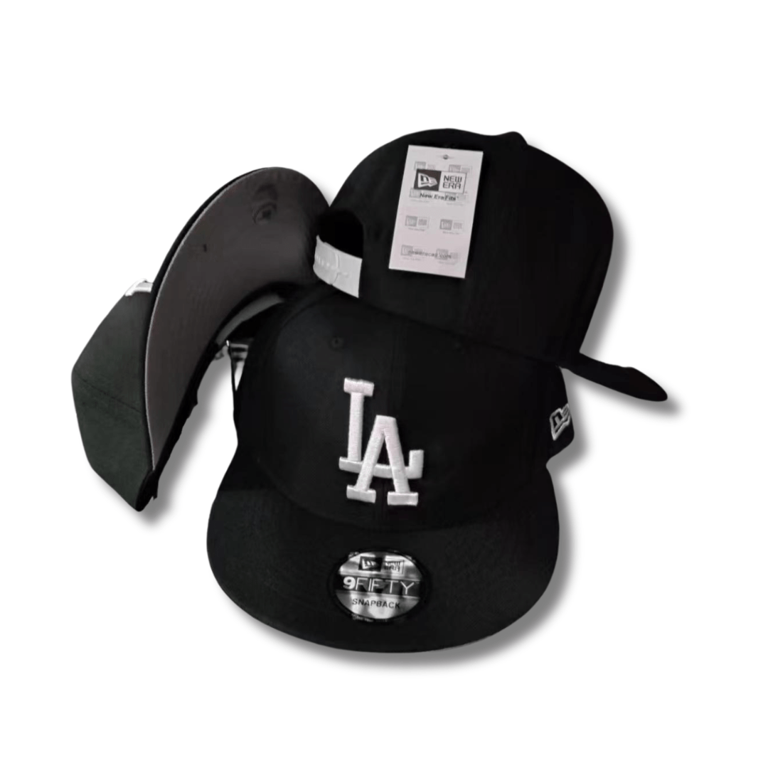 Los Angeles Dodgers New Era 9FIFTY Black and White Classic Snapback Cap