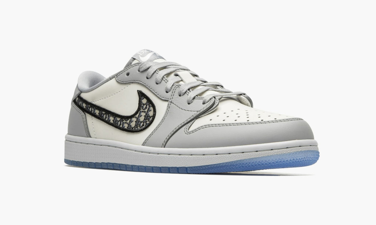 Air Jordan 1 Low Dior Sneakers