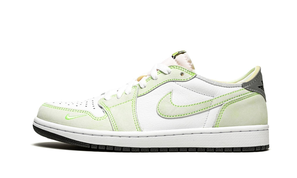 Air Jordan 1 Low OG "Ghost Green" Sneakers