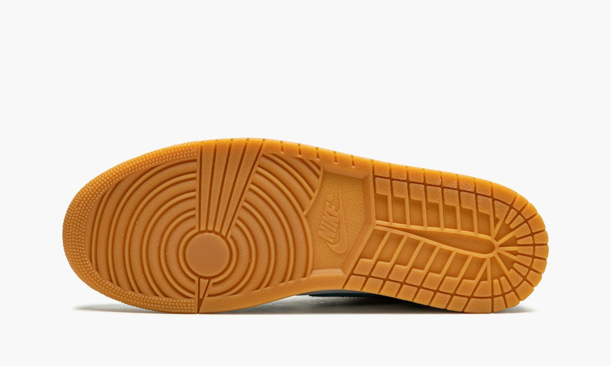 Air Jordan 1 Low SE "Barcelona" Sneakers