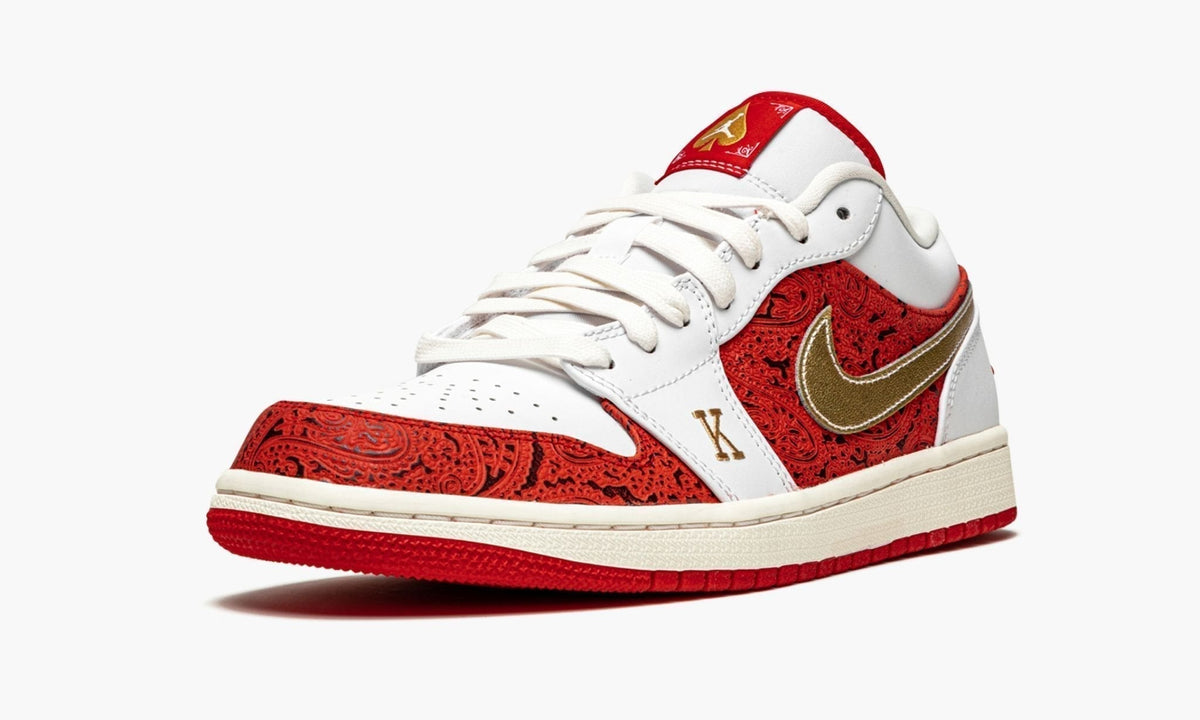 Air Jordan 1 Low SE Spades Sneakers