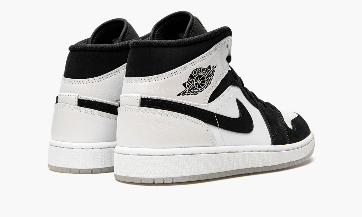 Air Jordan 1 MID SE Diamond Sneakers