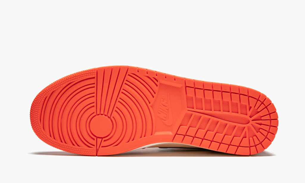 Air Jordan 1 Mid SE Team Orange Sneakers