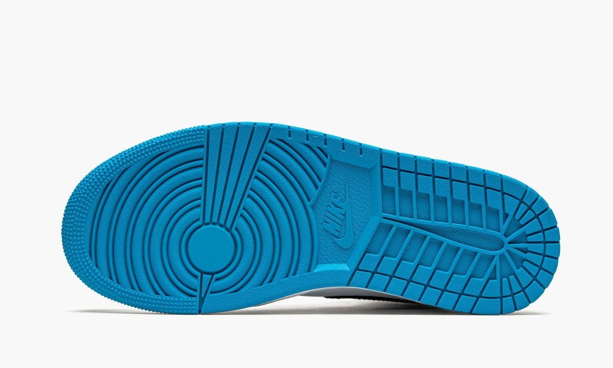 Air Jordan 1 Mid White / Laser Blue Sneakers
