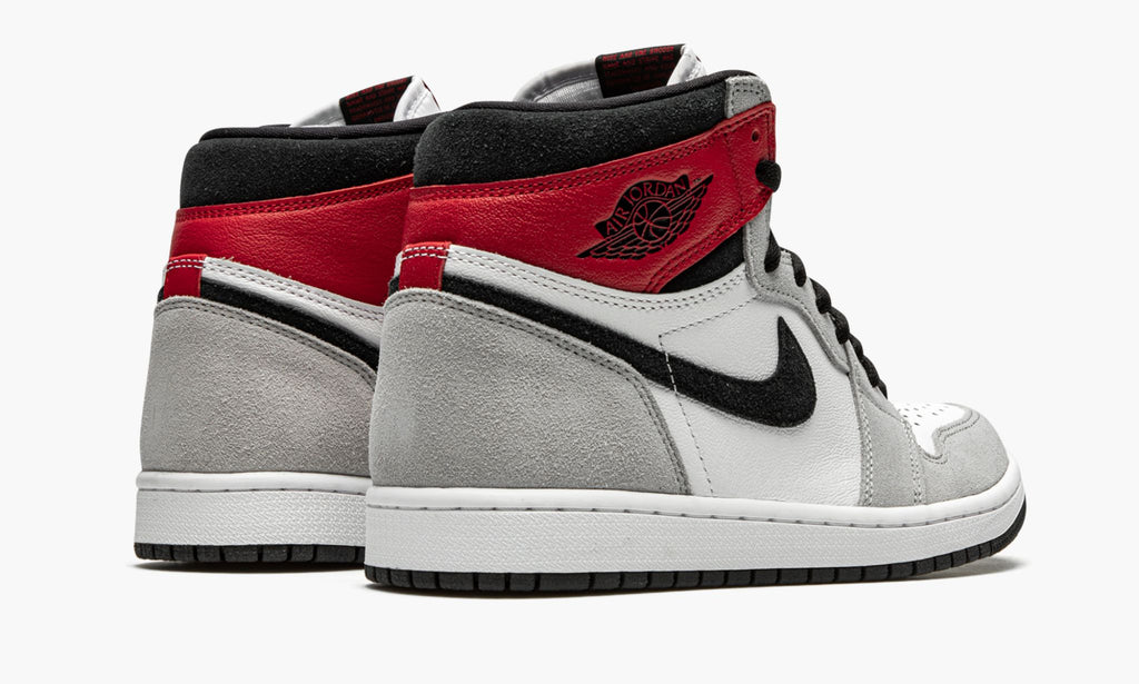 Air Jordan 1 Retro High OG Light Smoke Grey Sneakers