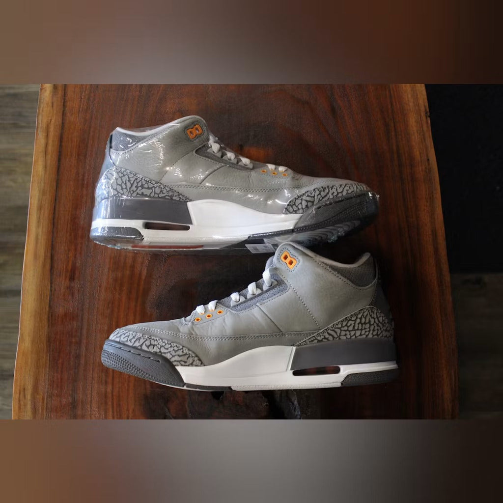Used - Air Jordan 3 Retro Cool Grey (2021) - US M 10 - detail 3