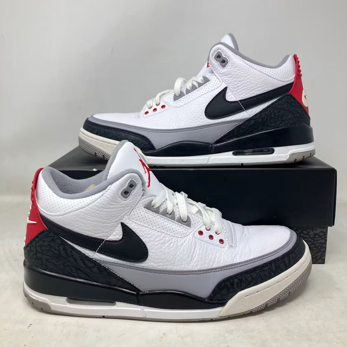 Used - Air Jordan 3 Retro Tinker Hatfield - US M 12 - detail 2