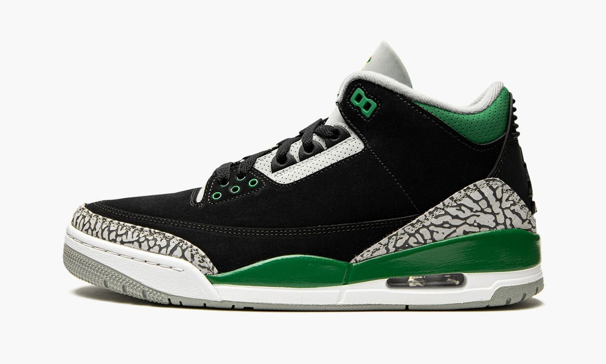 Air Jordan 3 Retro "Pine Green" Sneakers
