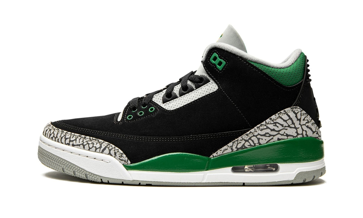 Air Jordan 3 Retro "Pine Green" Sneakers
