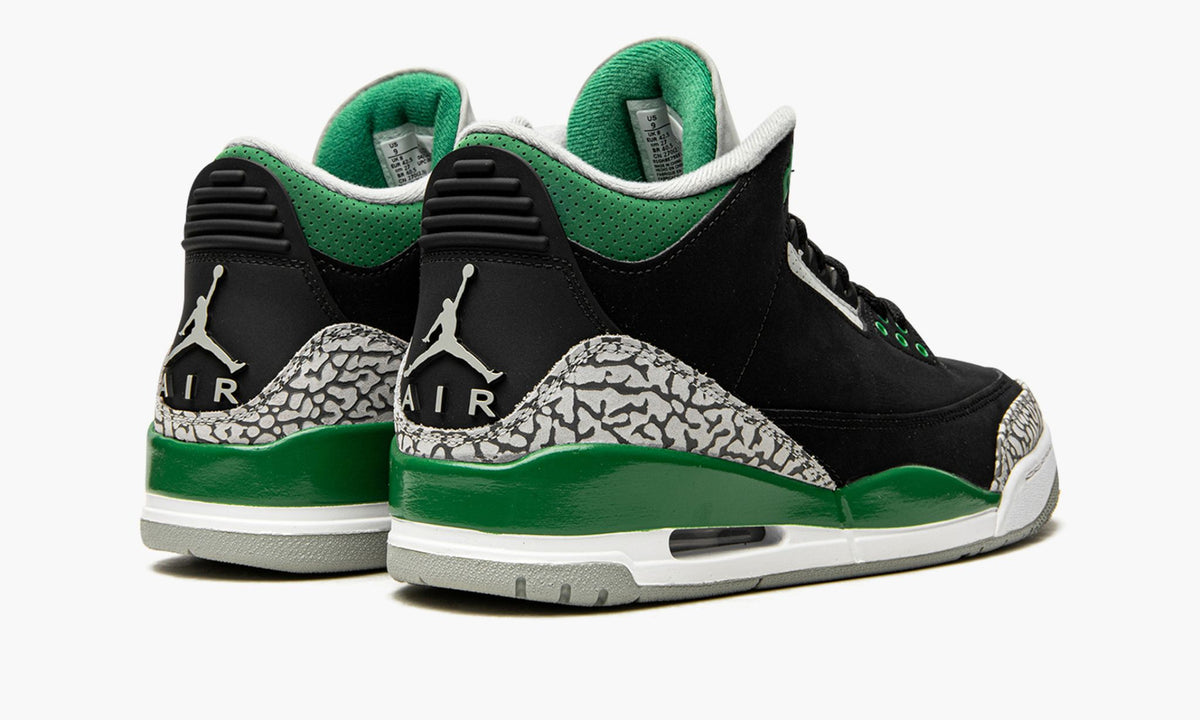 Air Jordan 3 Retro "Pine Green" Sneakers