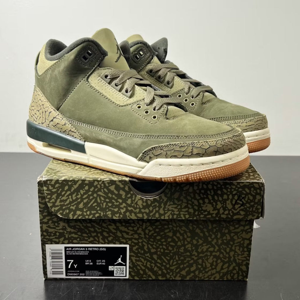 Used - Air Jordan 3 Retro Family Affair (GS) - US 7Y - detail 1