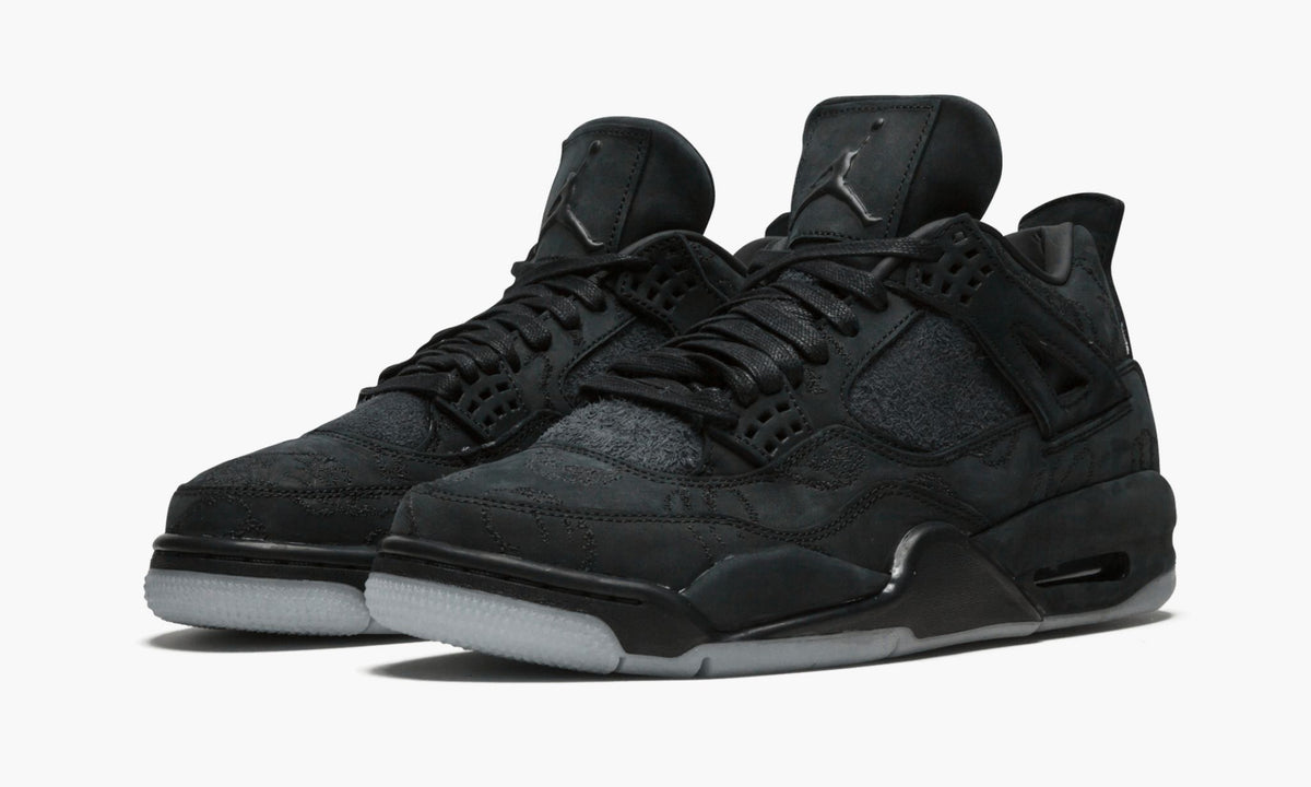 Air Jordan 4 Retro Kaws - Black Sneakers