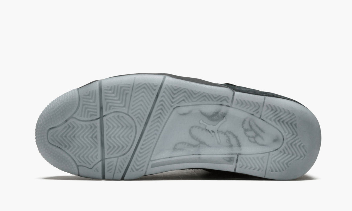 Air Jordan 4 Retro Kaws - Black Sneakers