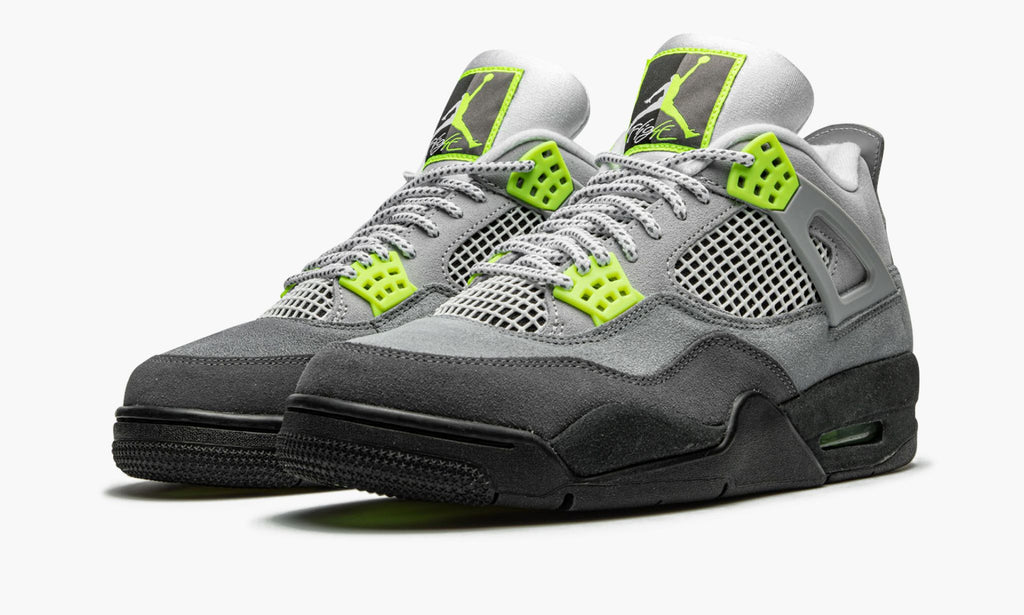 Air Jordan 4 Retro SE Neon Sneakers