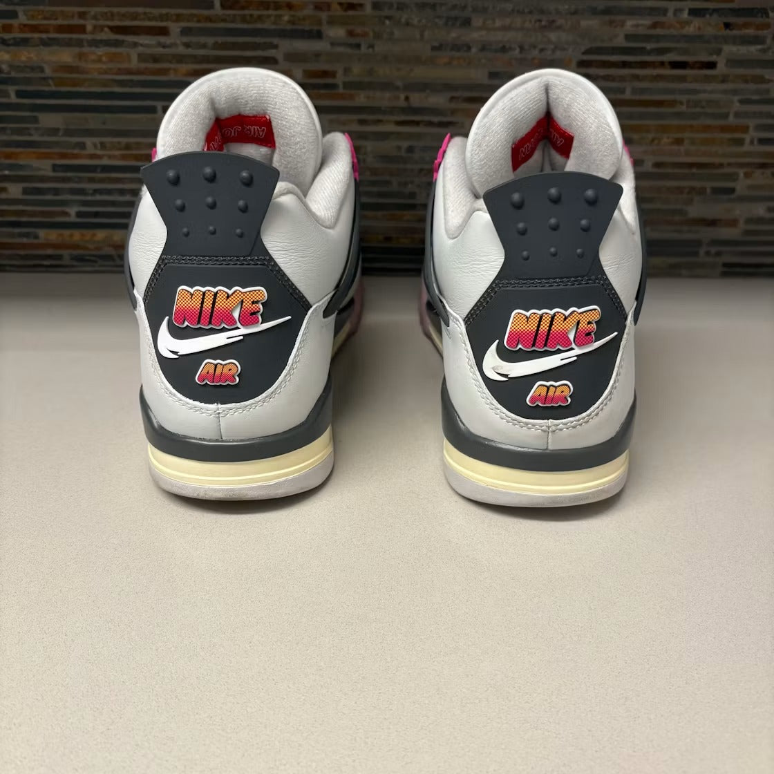 Used - Air Jordan 4 Retro Comic - US M 11 - detail 4