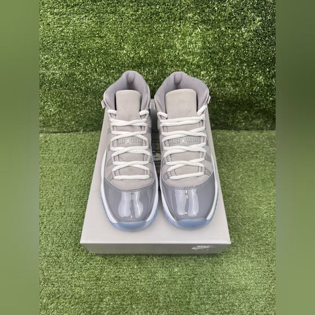 Used - Air Jordan 11 Retro Cool Grey (2021) (GS) - US 6Y - detail 2
