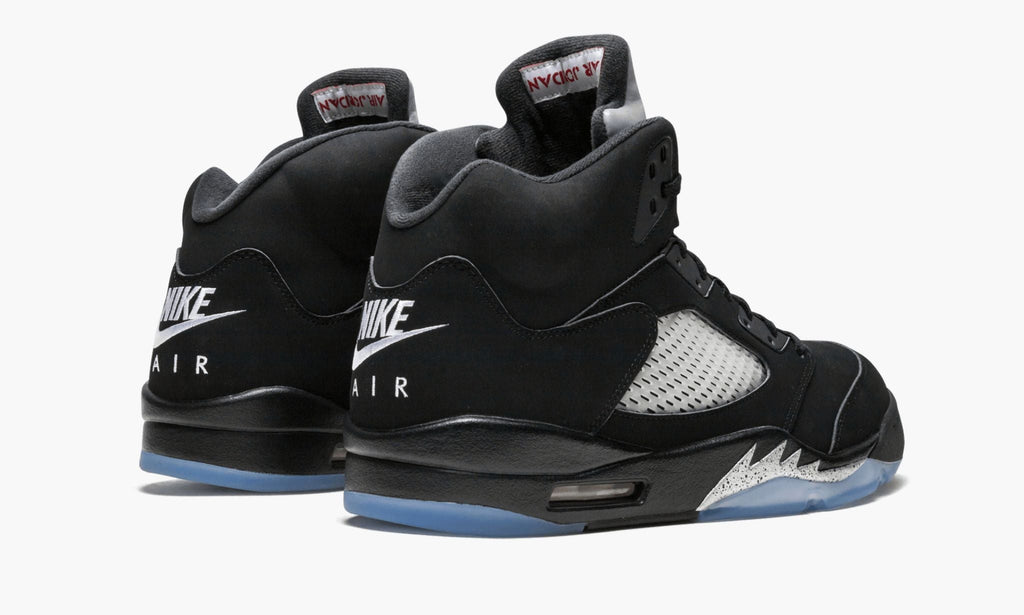 Air Jordan 5 Retro OG "Black / Metallic" Sneakers