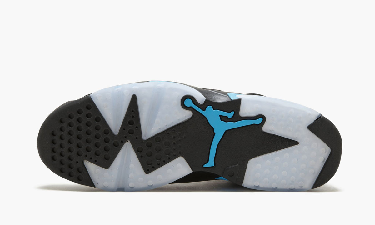 Air Jordan 6 Retro UNC Sneakers