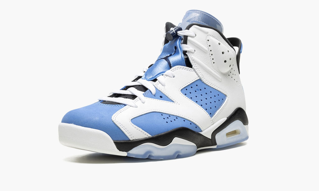 Air Jordan 6 Retro UNC Sneakers