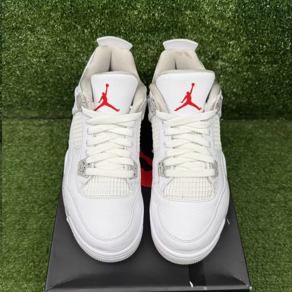 Used - Air Jordan 4 Retro White Oreo (2021) (GS) - US 6.5Y - detail 2