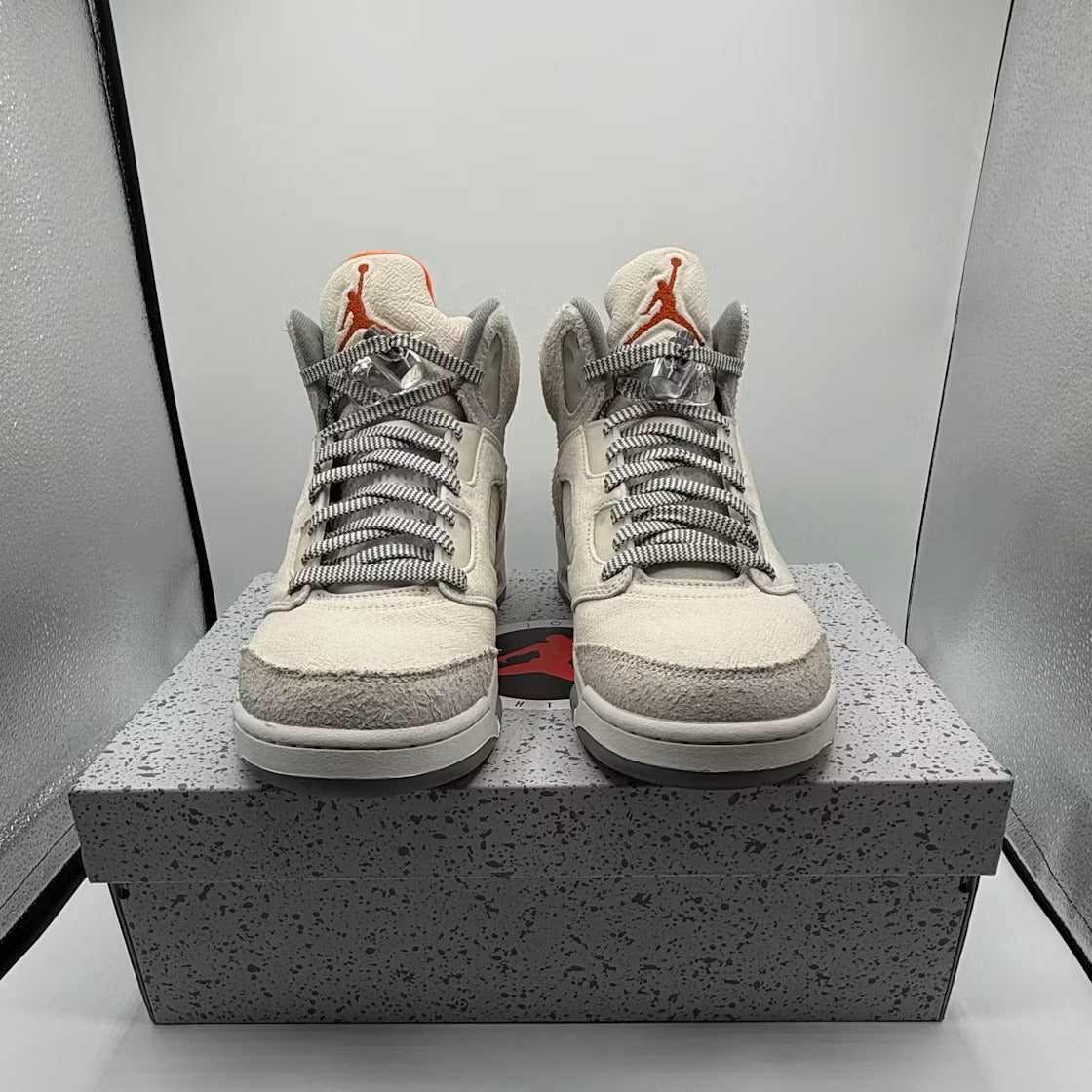 Used - Air Jordan 5 Retro SE Craft Light Orewood Brown - US M 10 - detail 2