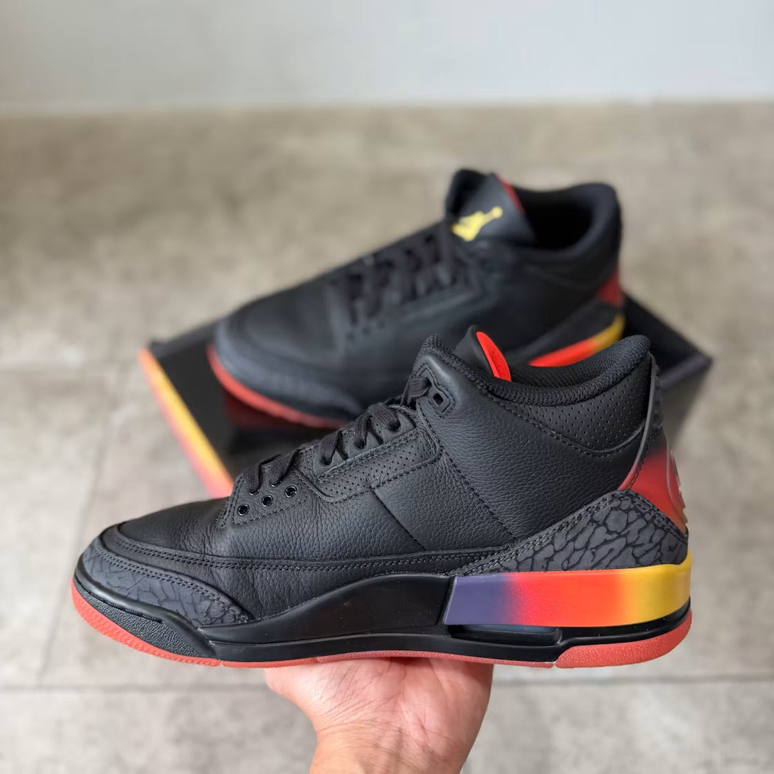 Used - Air Jordan 3 Retro J Balvin Rio - US M 9 - detail 2