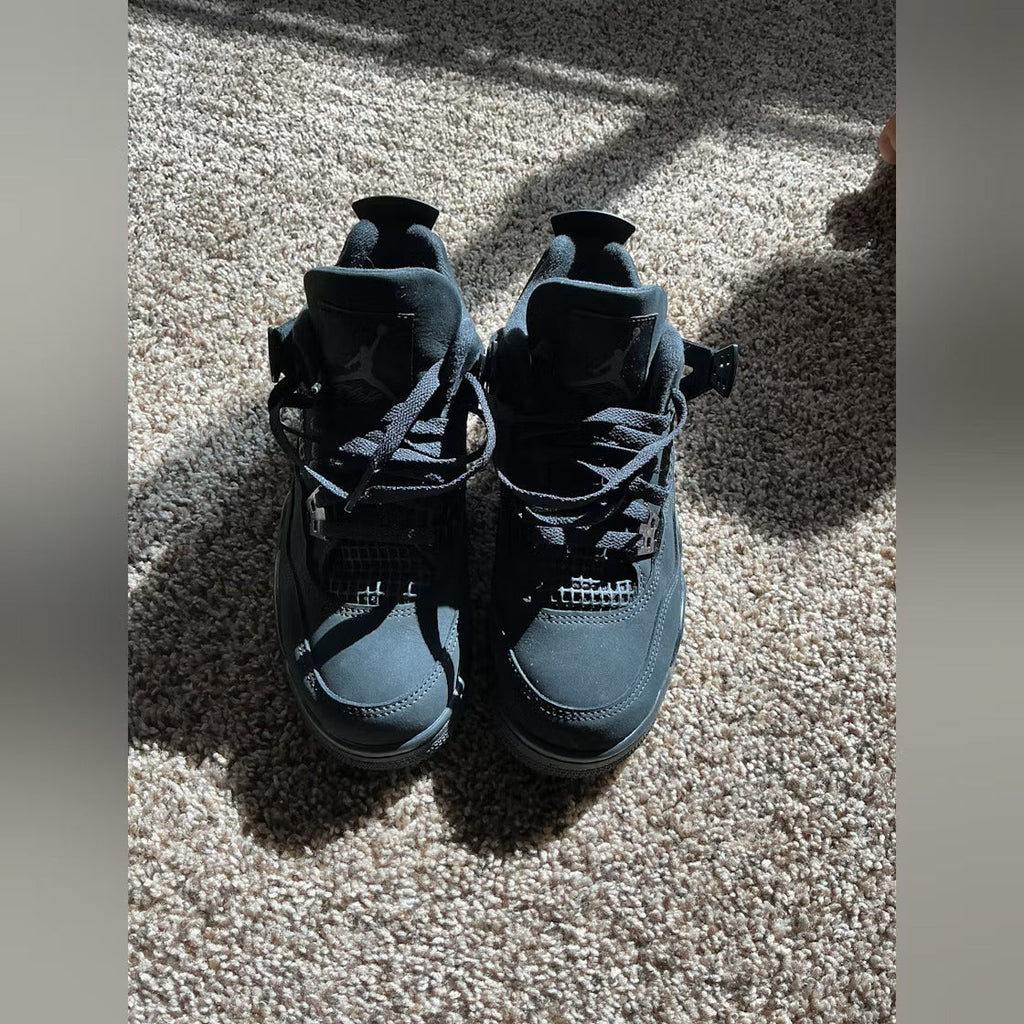Used - Air Jordan 4 Retro Black Cat (2025) (GS) - US 5.5Y - detail 1