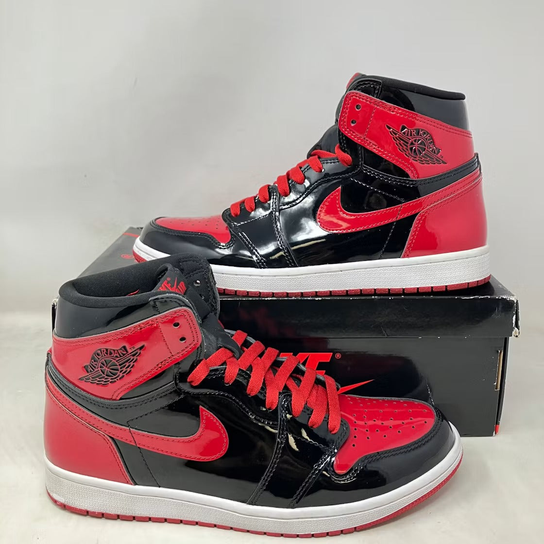 Used - Air Jordan 1 Retro High OG Patent Bred - US M 10 - detail 2