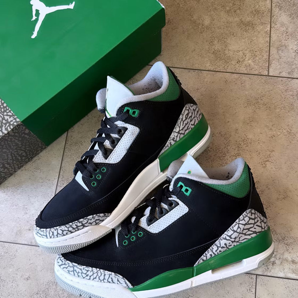Used - Air Jordan 3 Retro Pine Green - US M 8 - detail 1