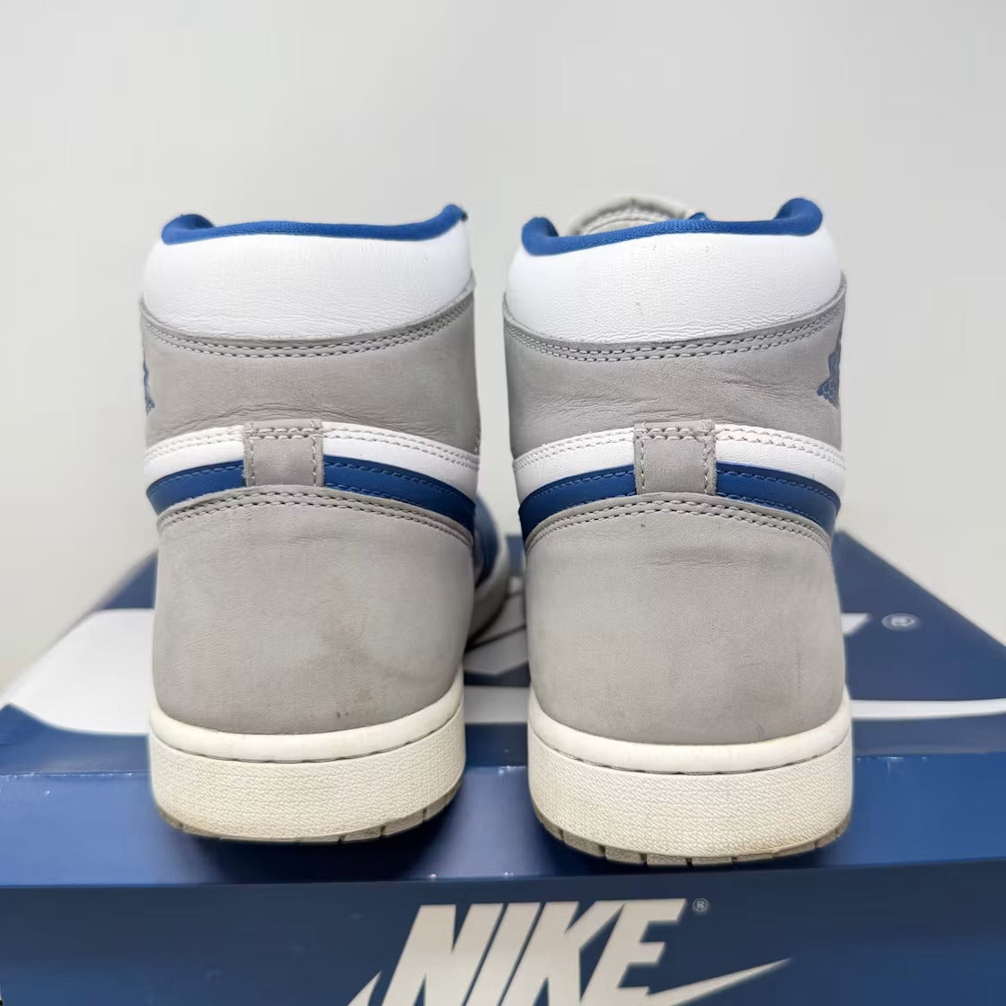 Used - Air Jordan 1 Retro High OG True Blue - US M 11.5 - detail 4
