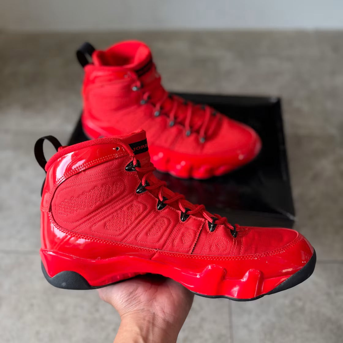 Used - Air Jordan 9 Retro Chile Red - US M 11 - detail 4