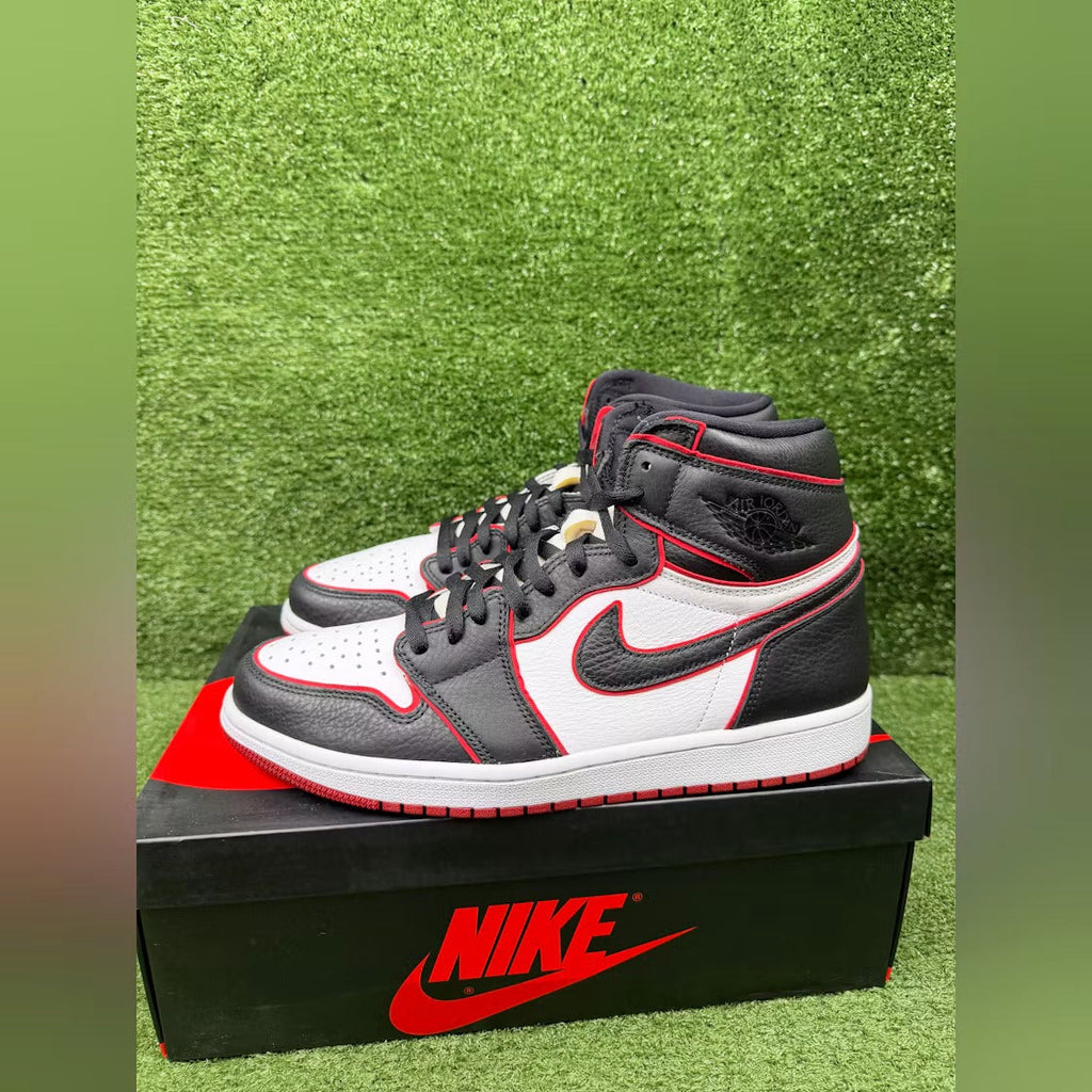 Used - Air Jordan 1 Retro High Bloodline - US M 11.5 - detail 4