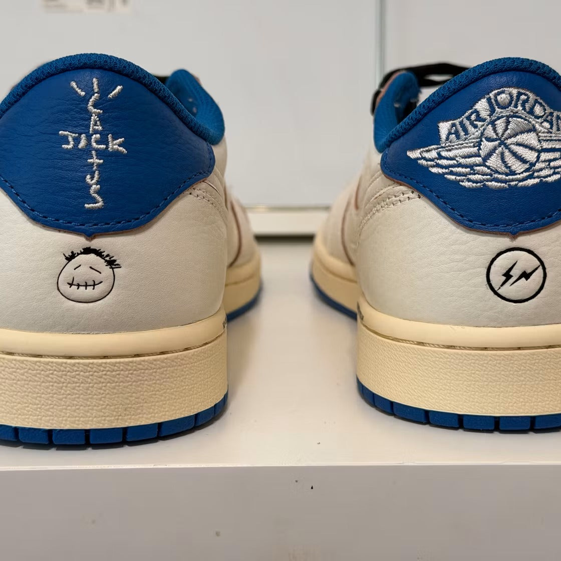 Air Jordan 1 Retro Low OG SP Fragment x Travis Scott Sail Military Blue - US M 10.5 - New - Other - detail 4