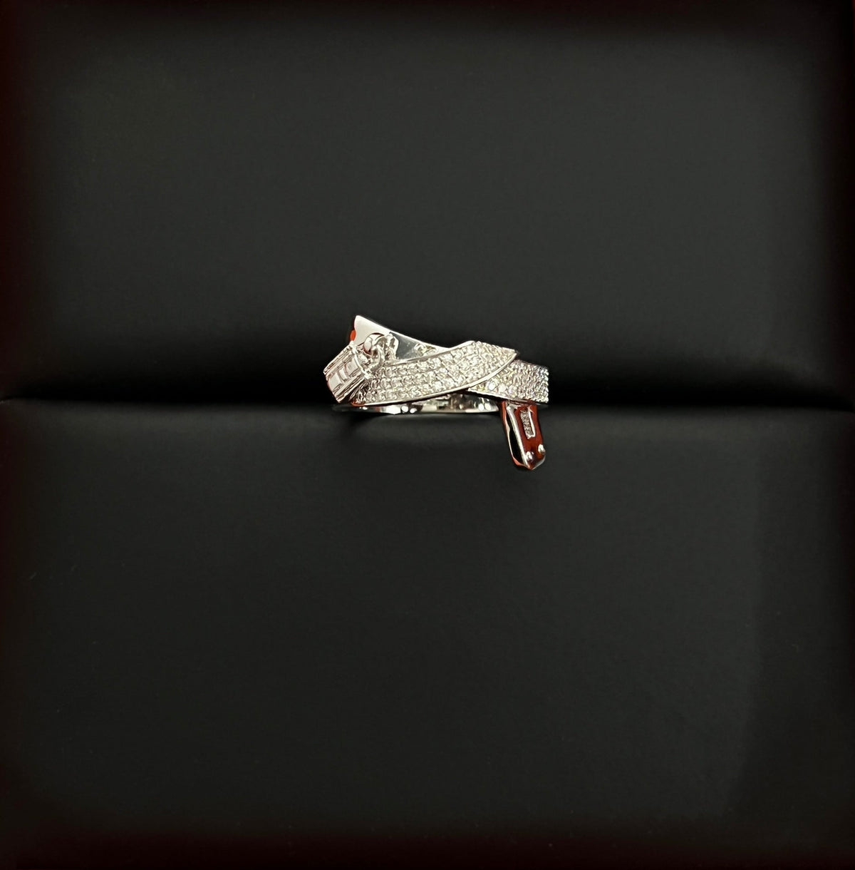 Hermes Kelly Gavroche Diamonds 18K Gold Ring