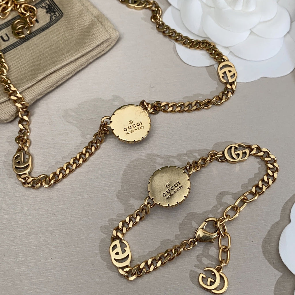 Gucci Double Flower 18K Gold Necklace