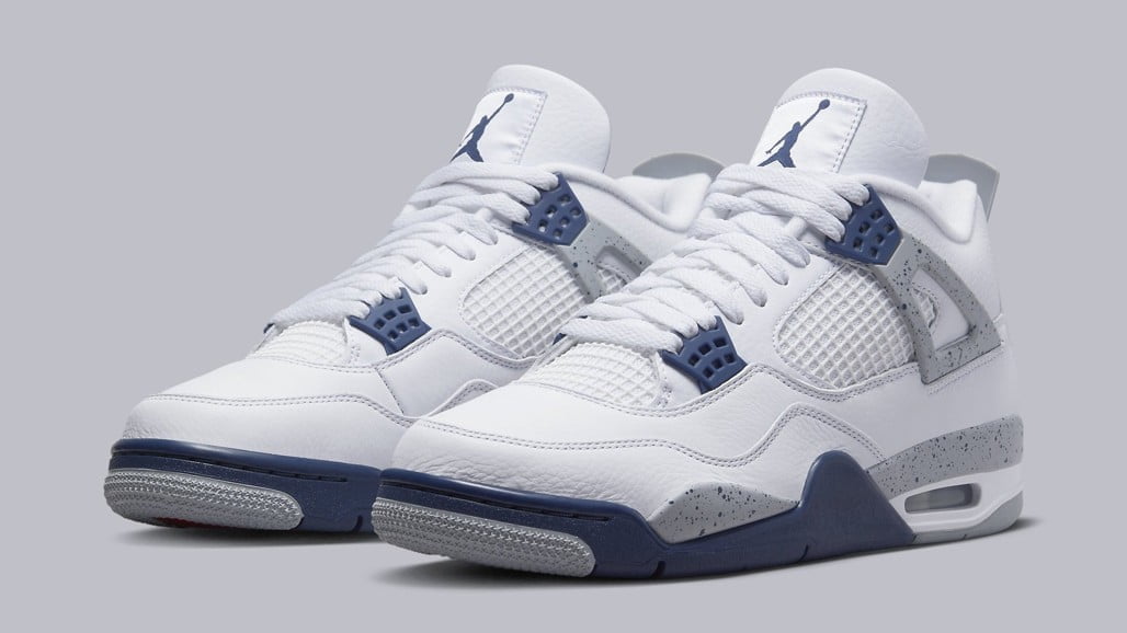 Jordan 4 Retro Midnight Navy Sneakers
