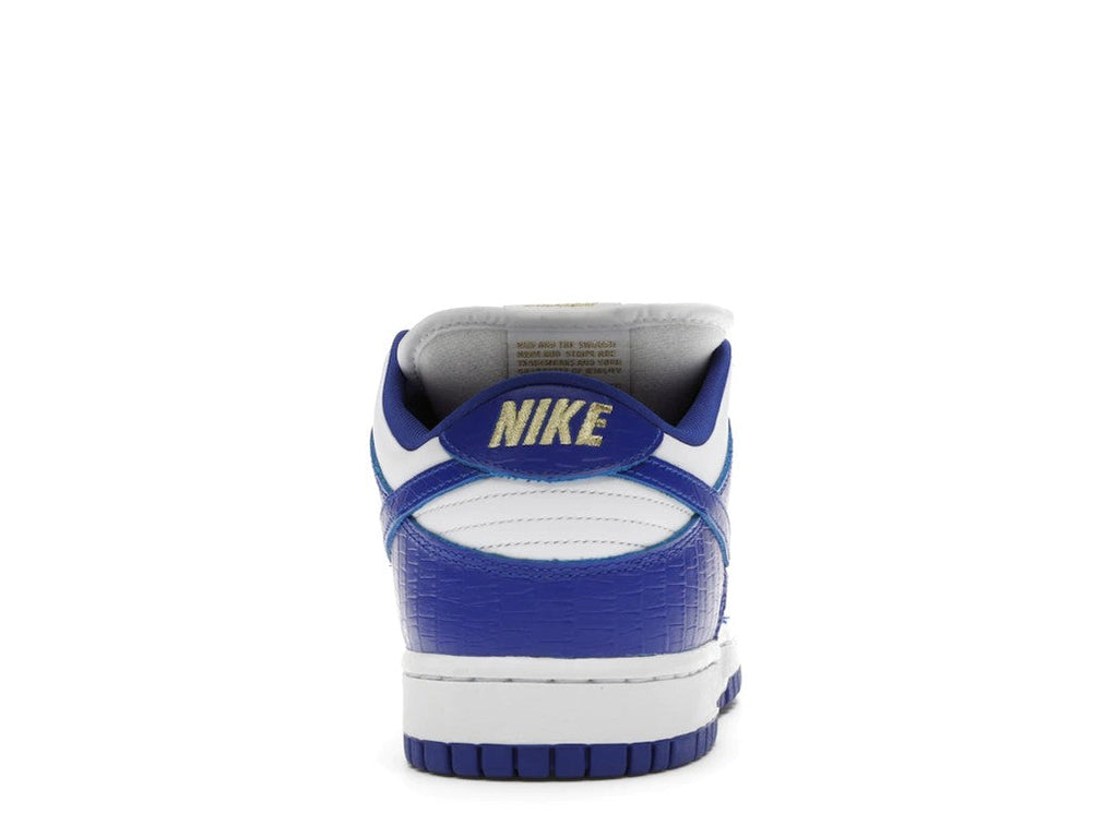 Nike SB Dunk Low Supreme Stars Hyper Royal (2021) Sneakers