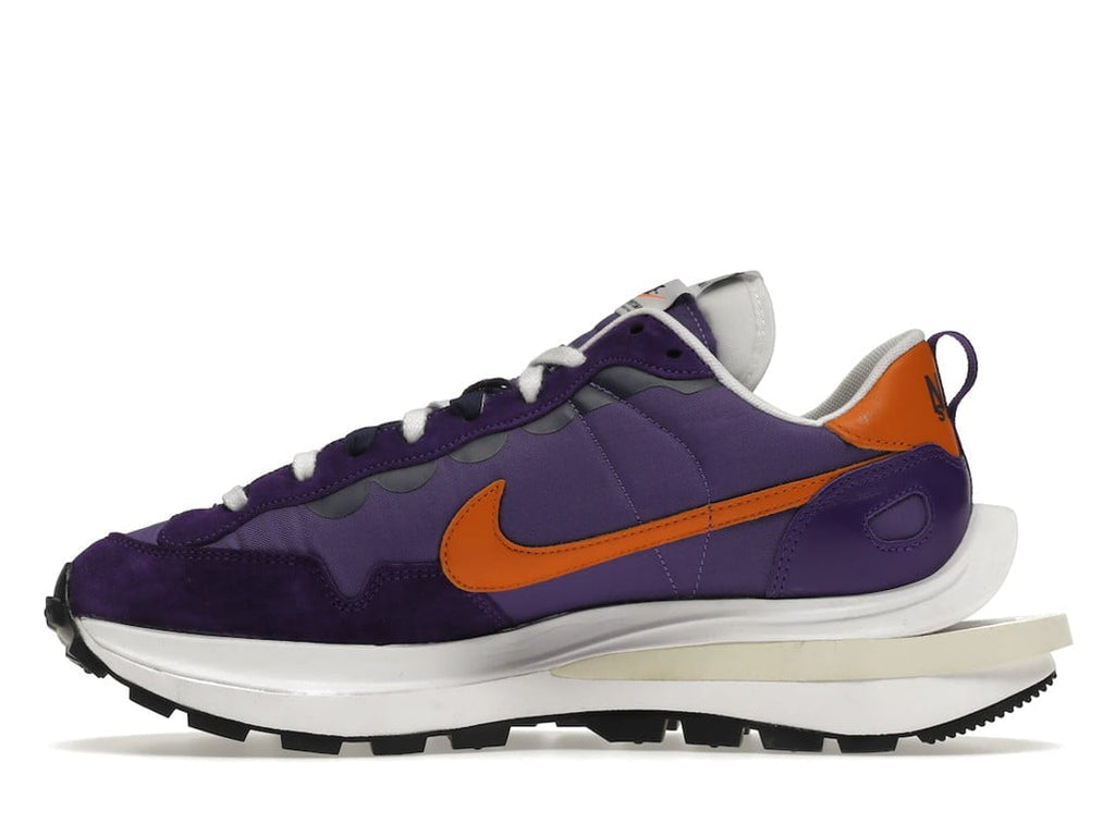 Nike Vaporwaffle sacai Dark Iris Sneakers