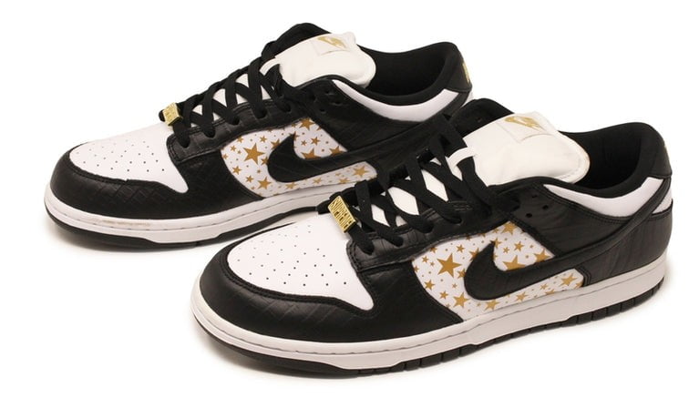 Supreme x Nike SB Dunk Low Stars Black Sneakers