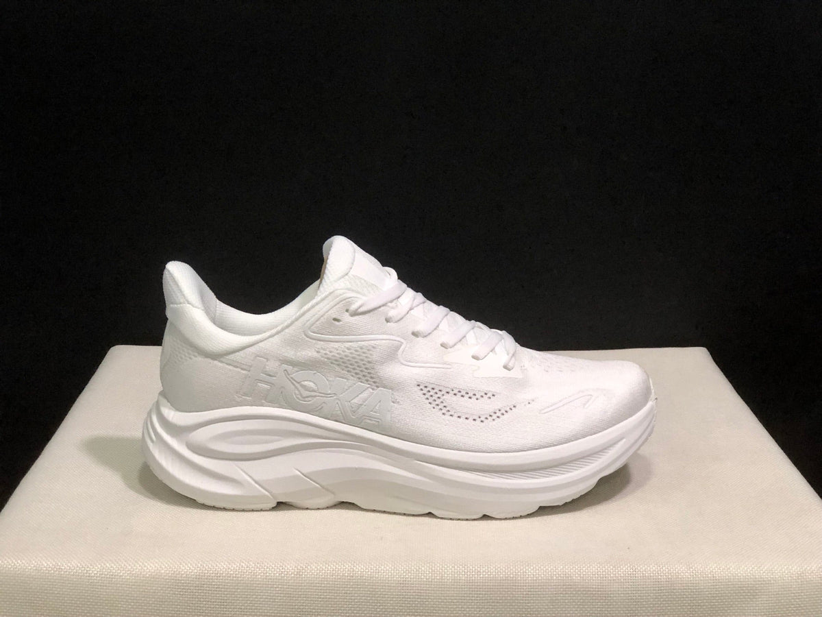HOKA ONE ONE Clifton 10 Running Shoes