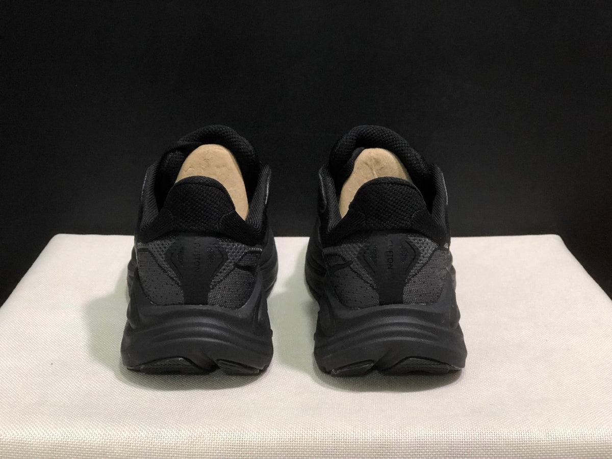 HOKA ONE ONE Clifton 10 Running Shoes